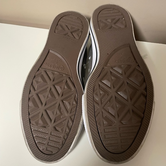 🖤 Converse Shoes - Picture 5 of 6